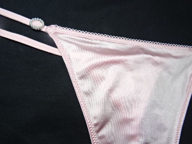 Primark jasno rozowe stringi XL