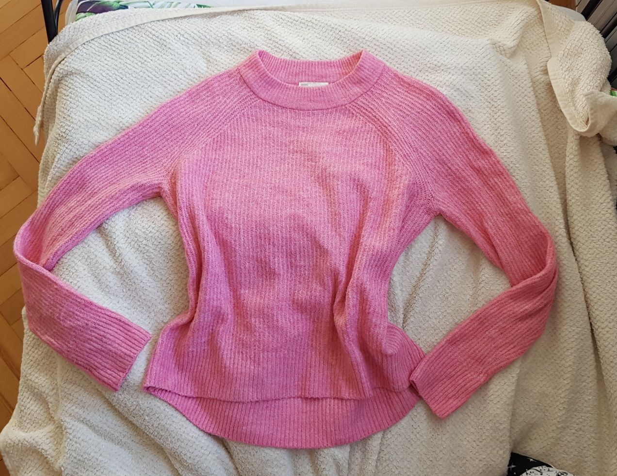 Różowy sweter r. S