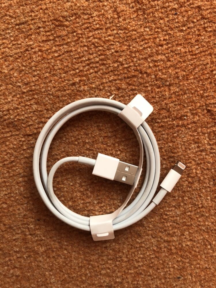Оригинальный кабель Apple Lightning