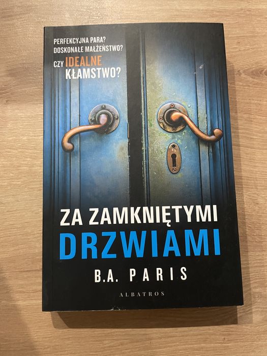 Za zamkniętymi drzwiami - książka