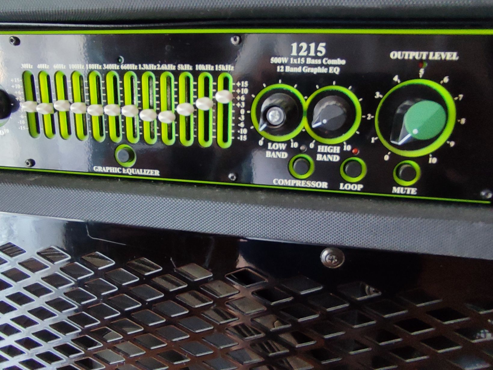 Combo basowe wzmacniacz basowy lampowy  Trace Elliot 1215 bass
