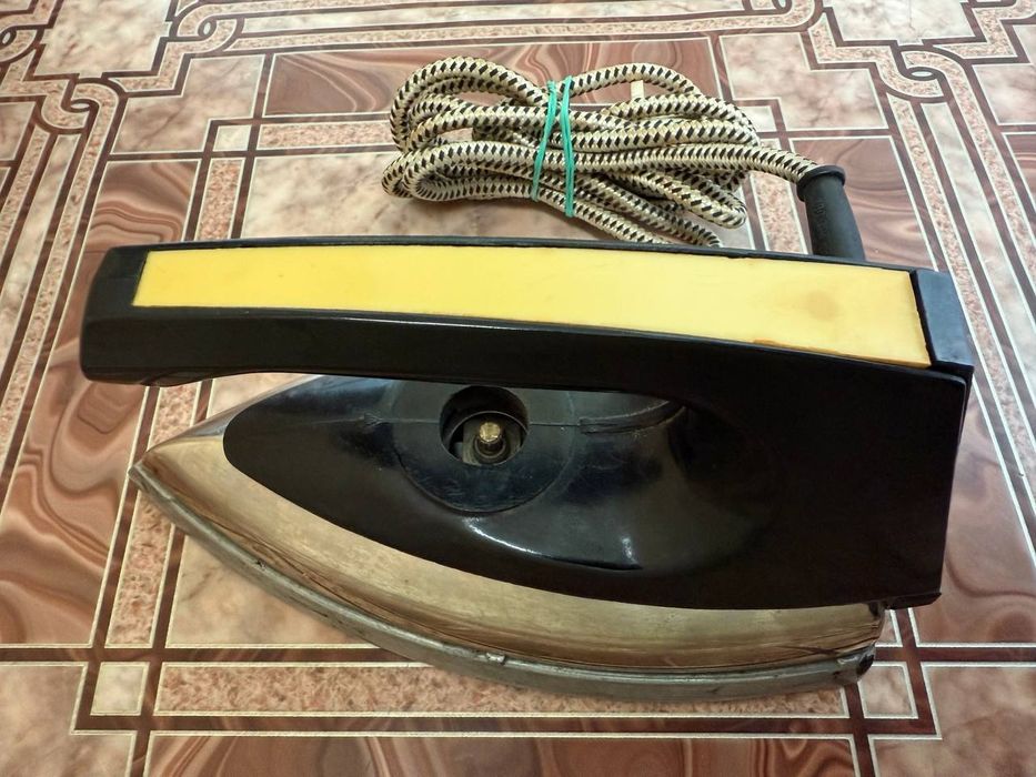 Продам утюг СССР