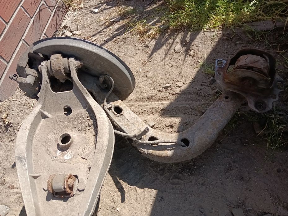 BMW E46 wahacz tył wleczony prawy lewy zwrotnica kombi sedan coupe com