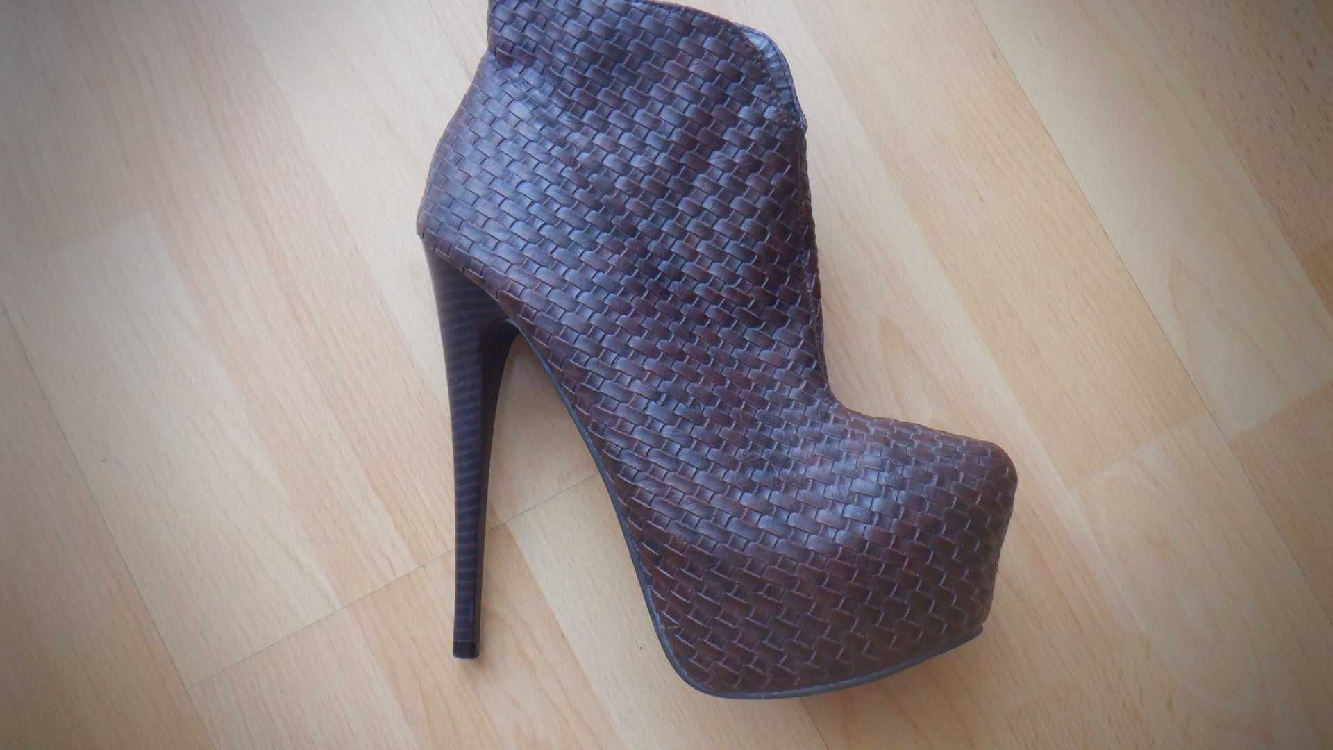 Buty pleaser bardzo dobry stan