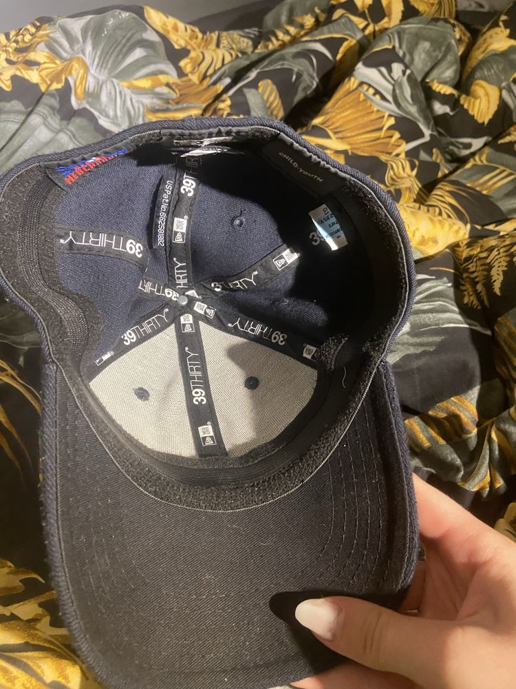 Czapka new era koloru granatowego