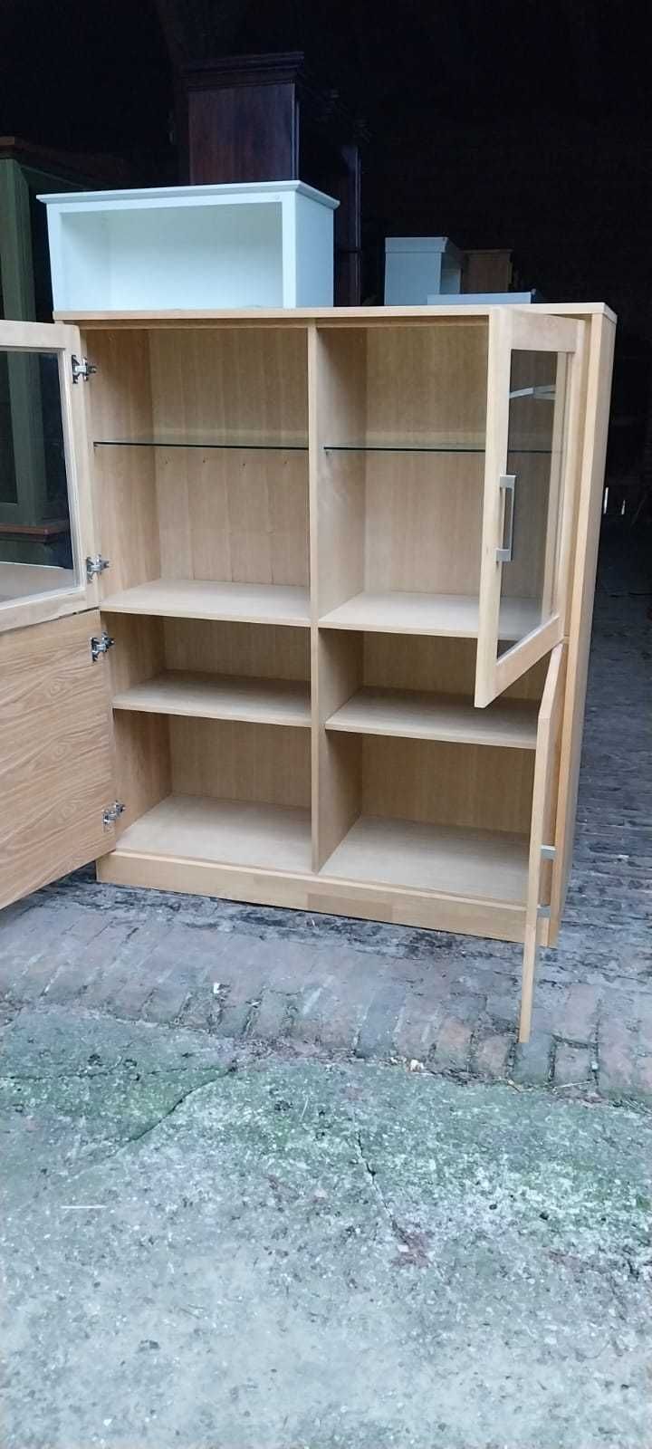 Komoda wysoka highboard  dębowa szafka