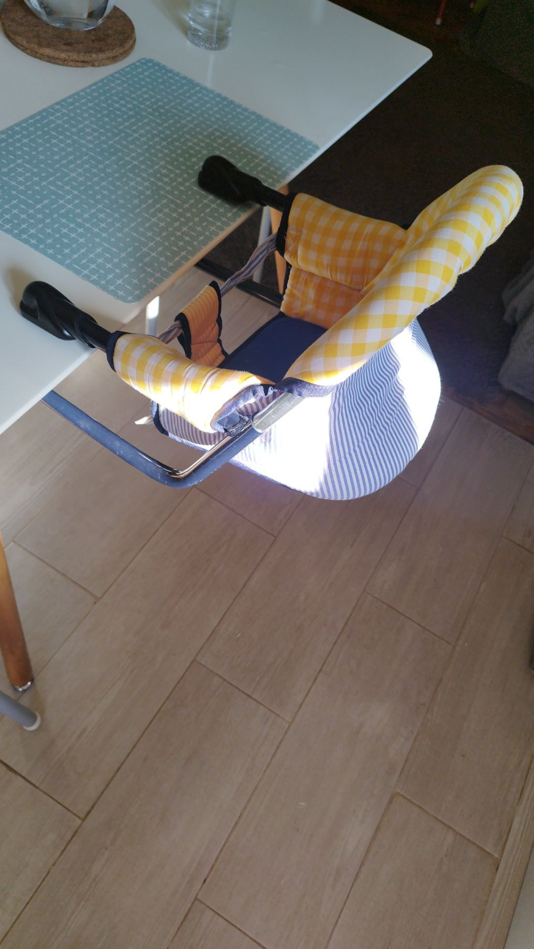 Cadeira de bebé dobrável