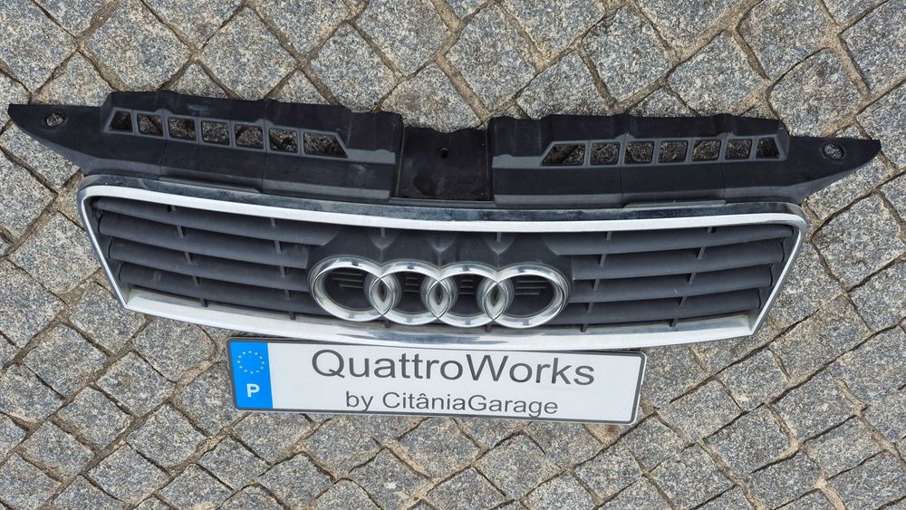 AUDI A3 8P - Grelha Central Para Choques ORIGINAL RIGOROSAMENTE NOVA
