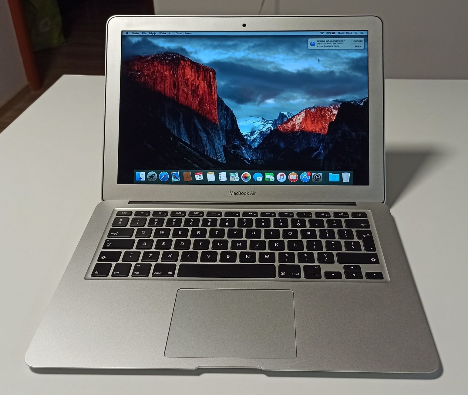 MacBook Air (13-calowy, początek 2015 r.)