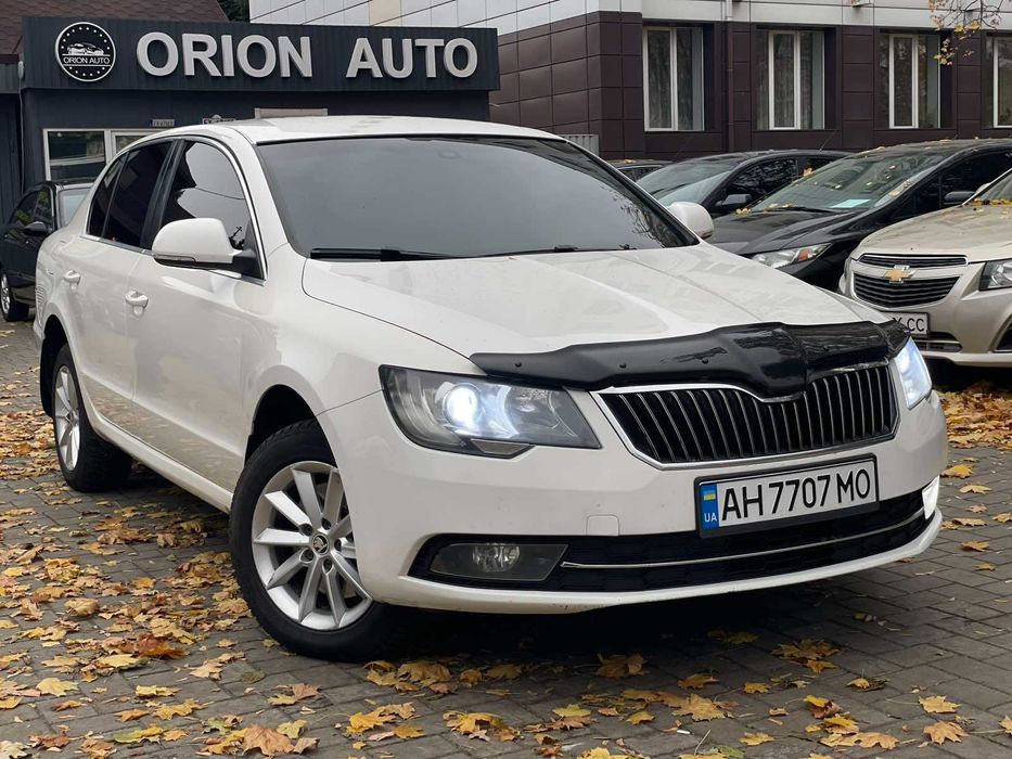 Skoda Superb 2013р 1,8Бензин! Автомат! Обслугована! Обмін! Розстрочка!