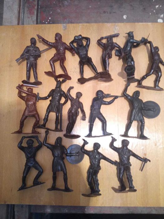 Іграшки ссср  солдатікі, машинкі... та інше.