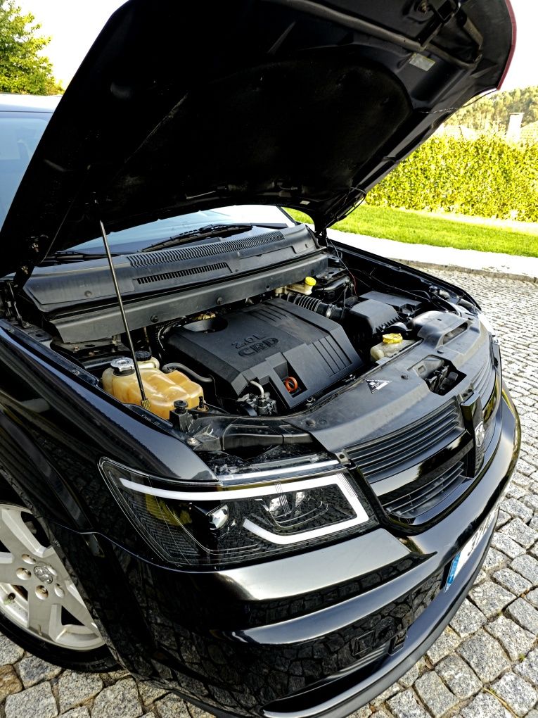 Dodge Journey com Faróis Exclusivos – Único em Portugal
