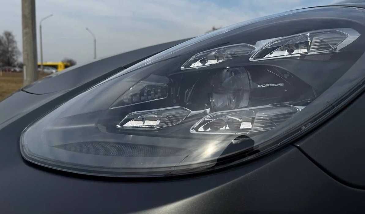 Porsche Panamera GTS 2023
