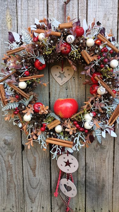 Wieniec wianek na drzwi świąteczny bożonarodzeniowy