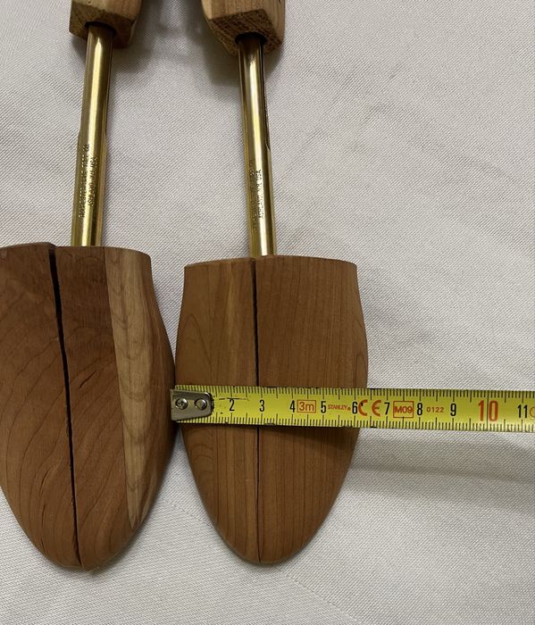 Кедрові колодки,деревʼяні формотримачі  бренда raphael cologne 38-39