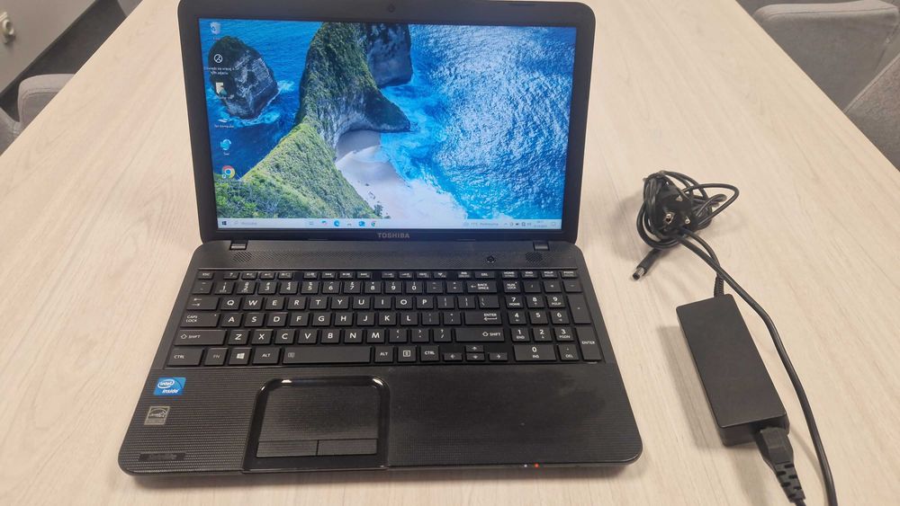 ZESTAW Toshiba Satelite C850-19D Cel B830 8GB 256SSD
