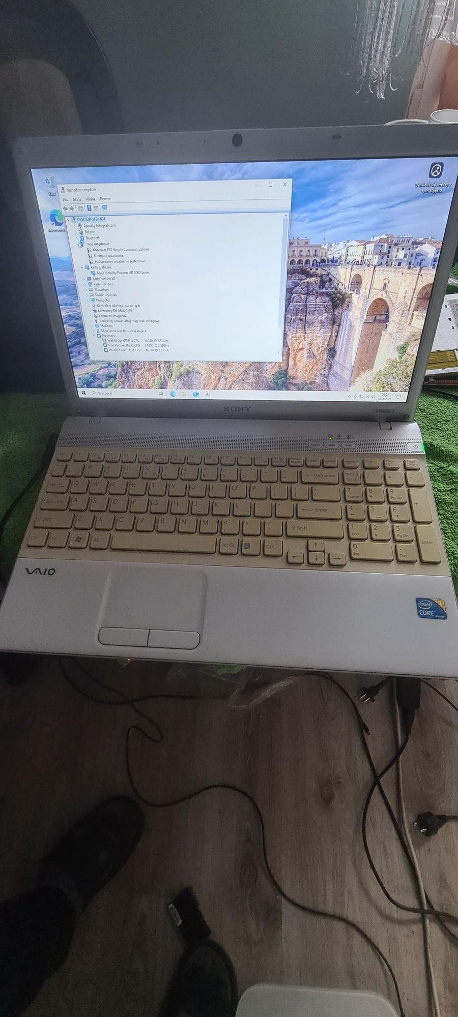Sony Vaio VPCEB4S1E stan bardzo dobry
