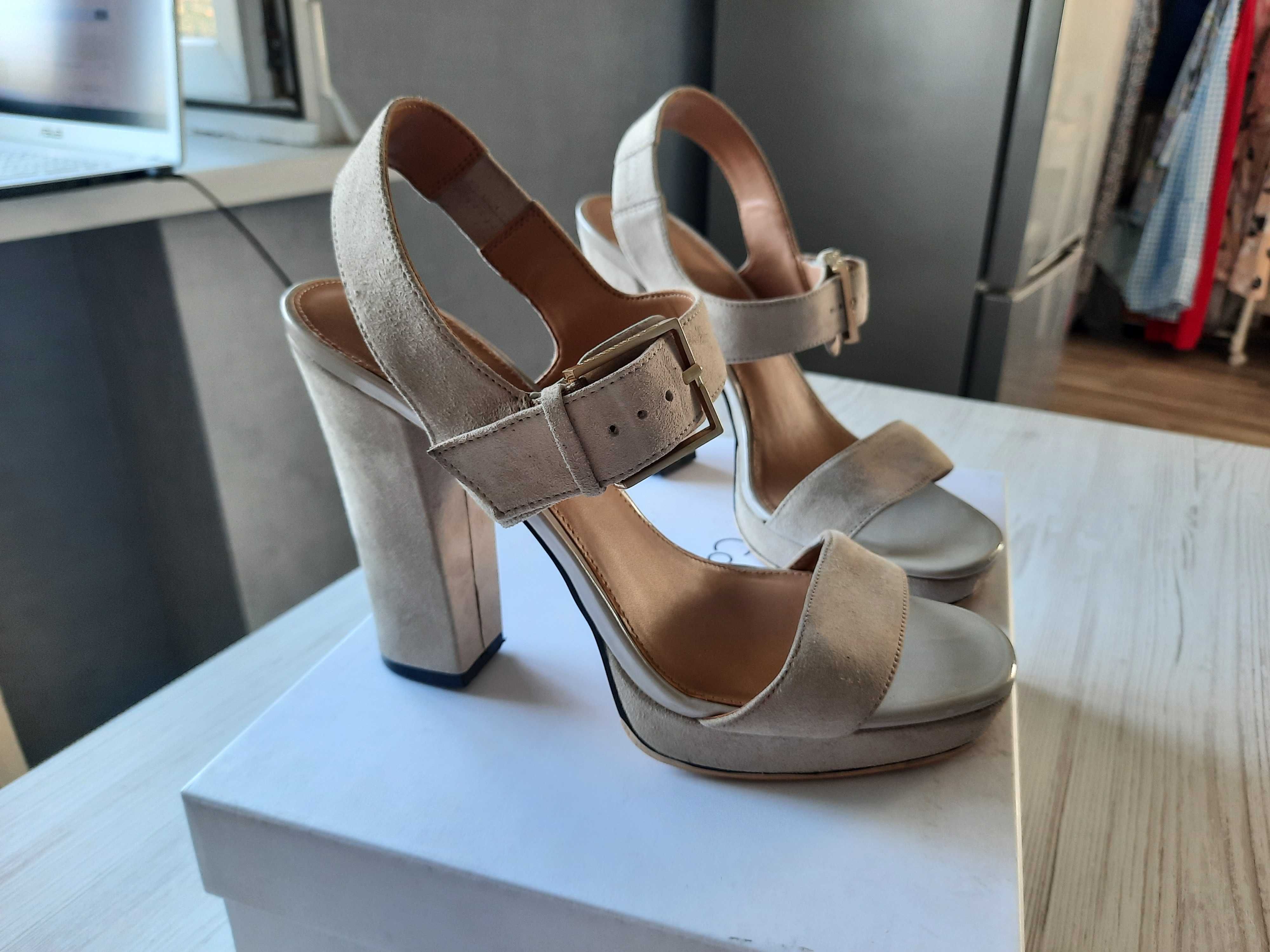 Бежевые серые нюдовые босоножки Calvin Klein р. 37 38 высокий каблук