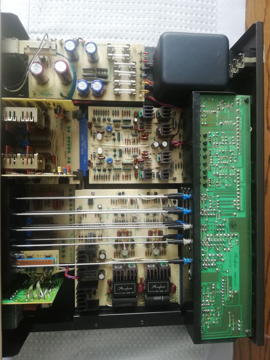 Accuphase C-230 preamp piękny stan, po dużym serwisie, wersja japońska