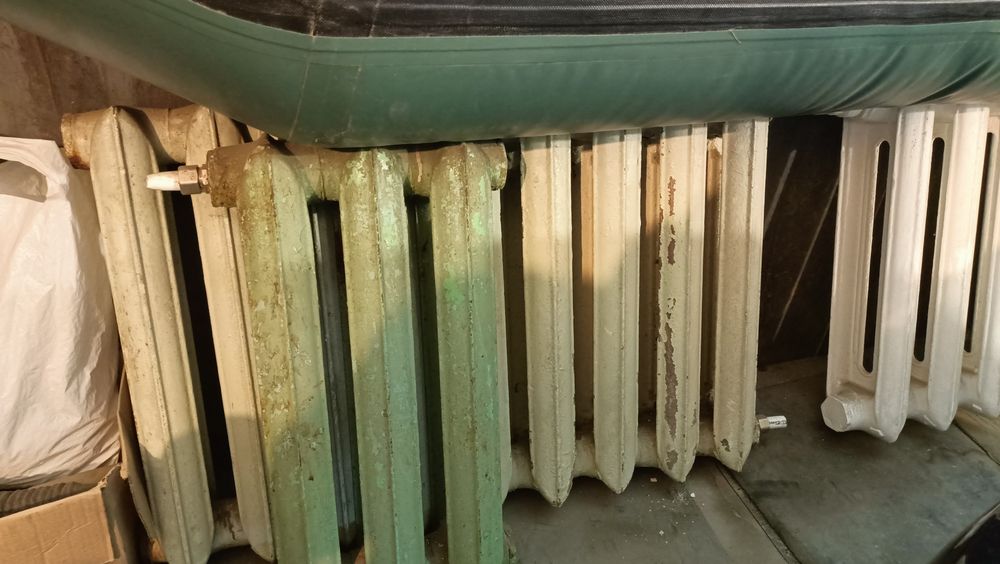 Батареї чавунні.