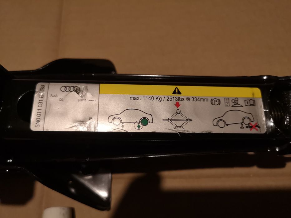 Oryginalny Lewarek Podnośnik AUDI Q3 8U 2011-19r Skoda Kodiaq Tiguan