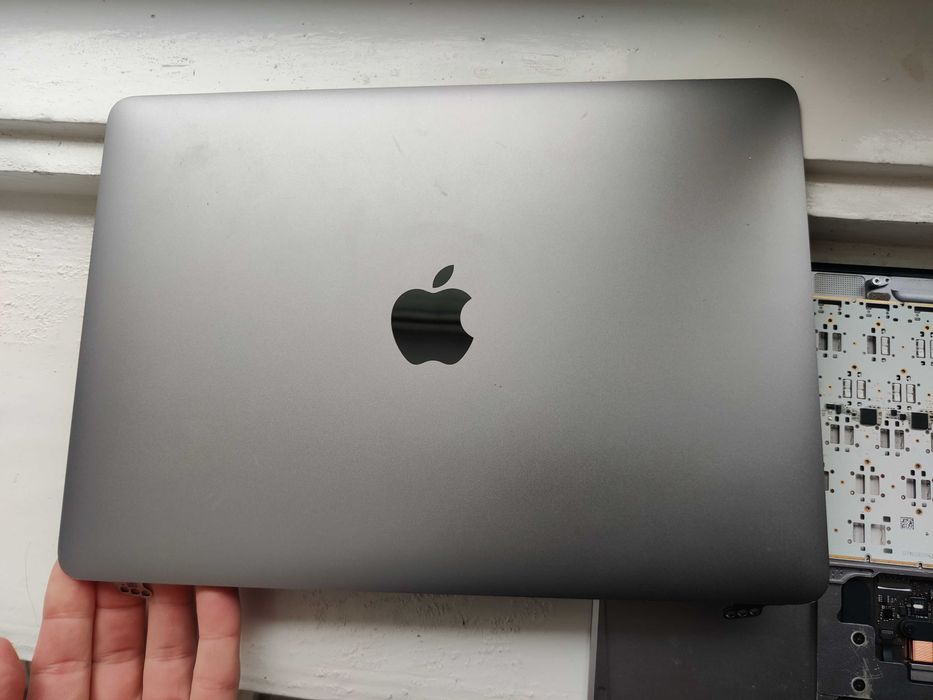 Apple MacBook 12 A1534 на запчастини екран клавіатура тачпад