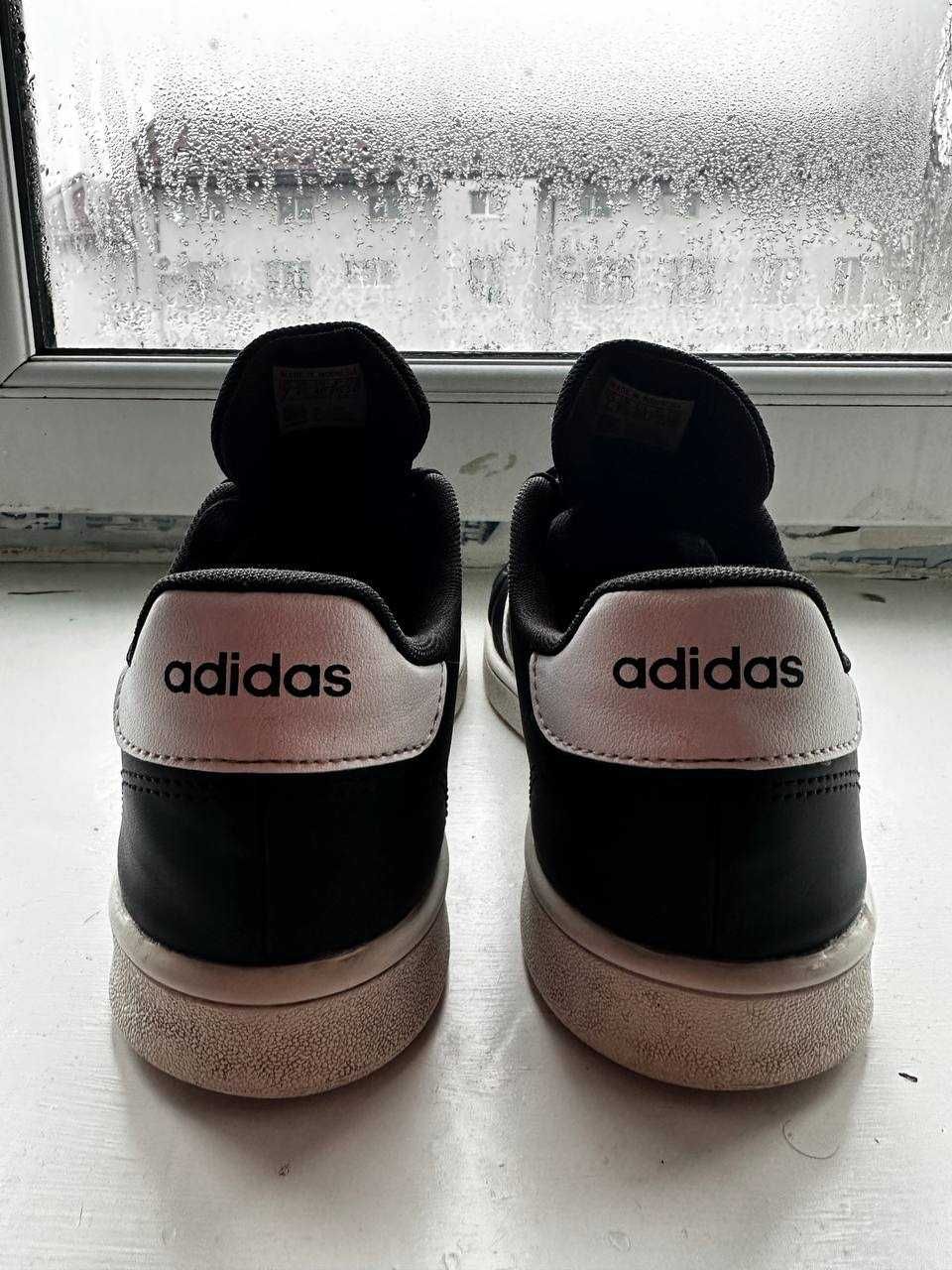 Кроссовки Adidas Original унисекс 40 р