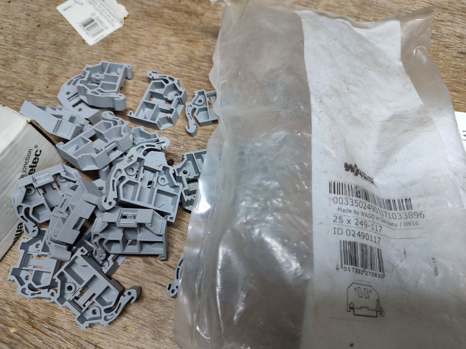 Blokada końcowa na szynę, model 249-117, 25 szt.