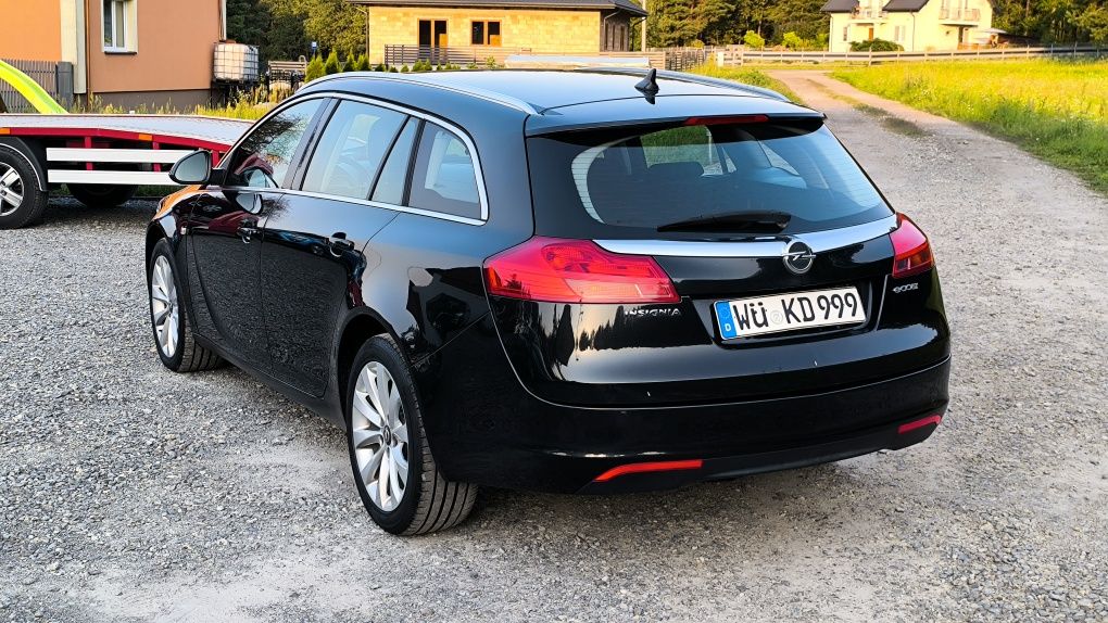 ///Opel Insignia 2,0 CDTI