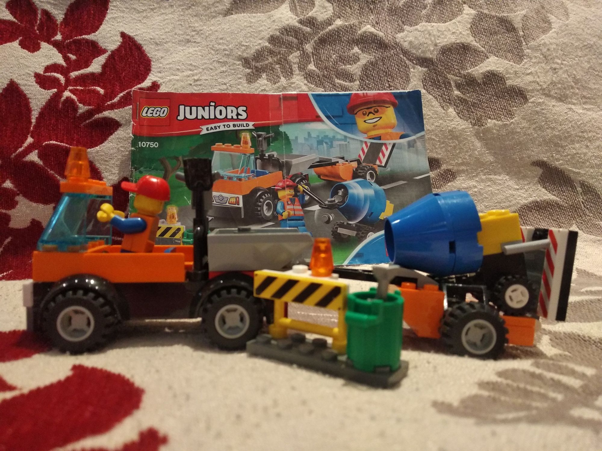 LEGO Juniors 10750 Samochód Robót Drogowych.
