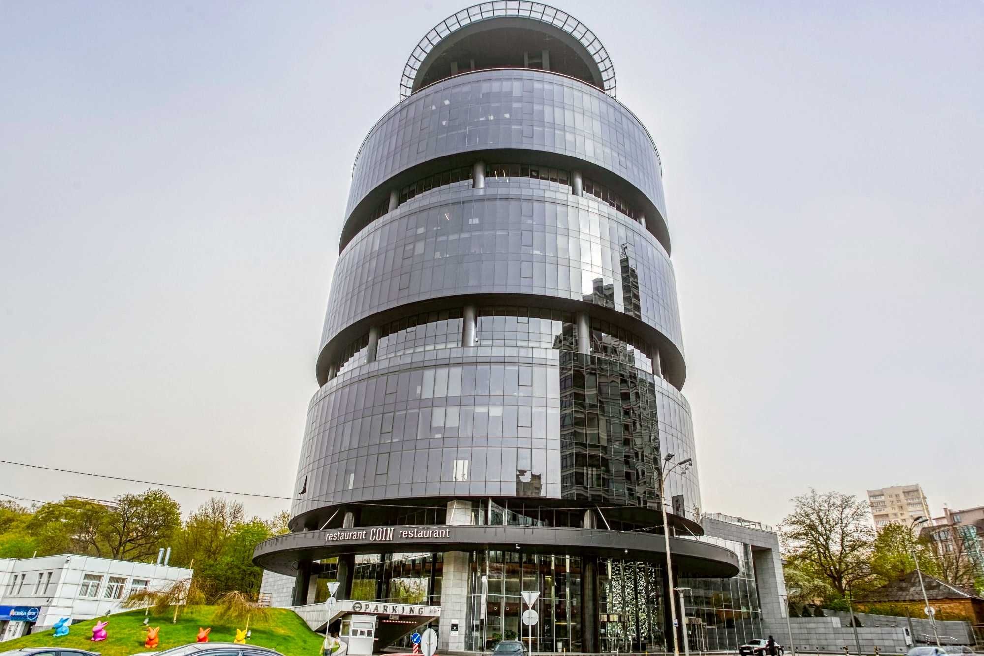 Усе включено: професійний офісний простір для 15 осіб у Regus IQ