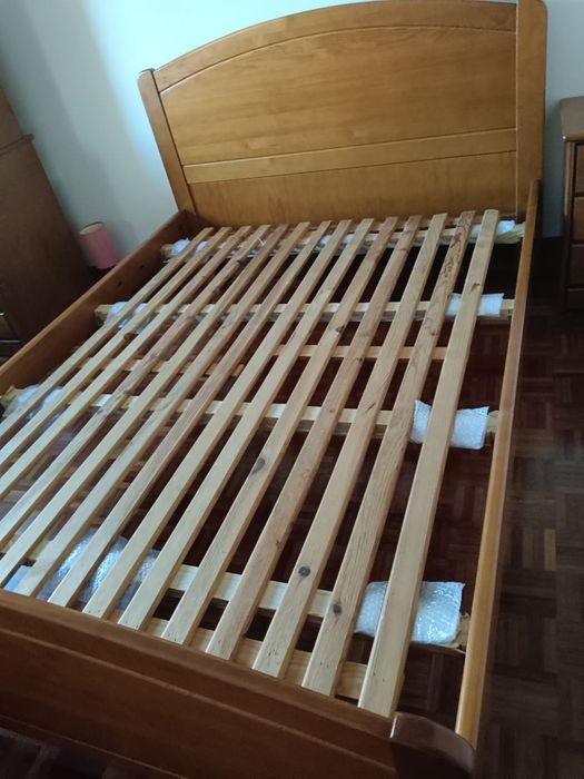 Vendo cama de casal