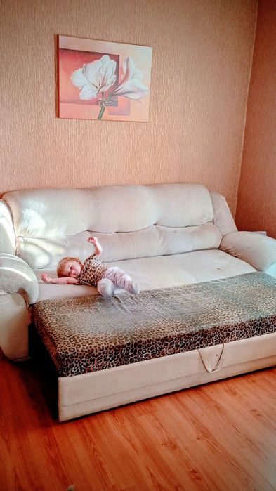 Продам великий диван б/у
