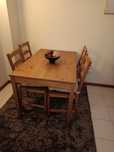 Mesa de sala e cadeiras IKEA