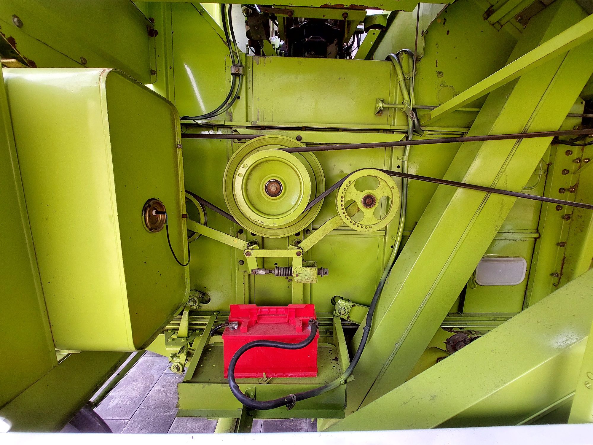 Claas  Dominator 38