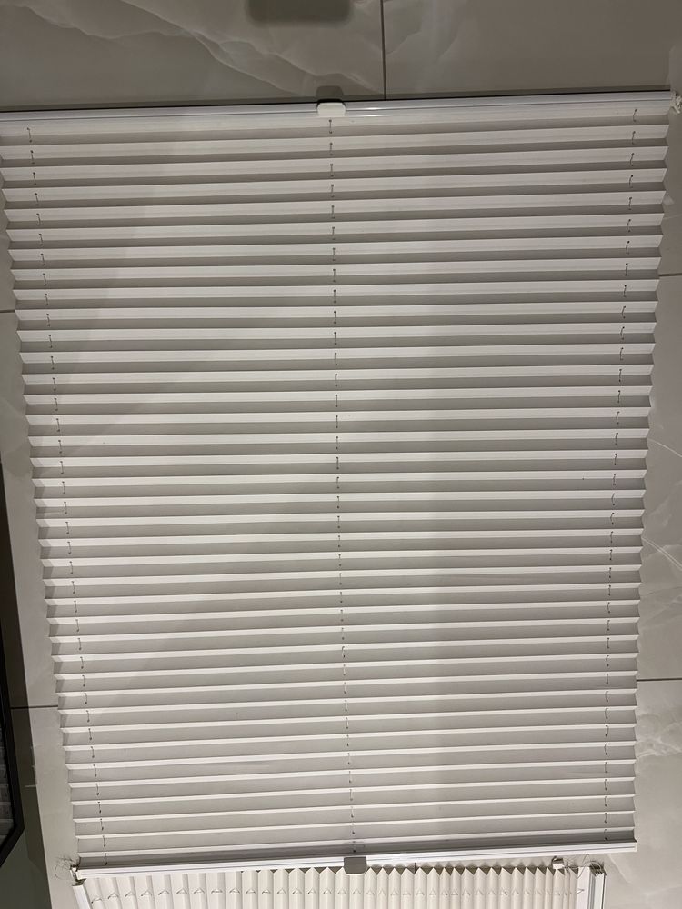 Żaluzje plisowane plisy białe 40 i 88 cm szerokości
