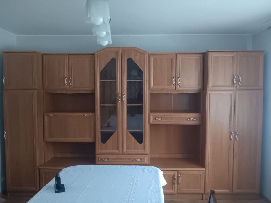 Sprzedam meblościankę, szafę, do salonu, w bardzo dobrym stanie