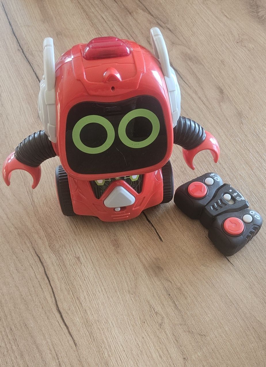 Interaktywny robot Smyk.
