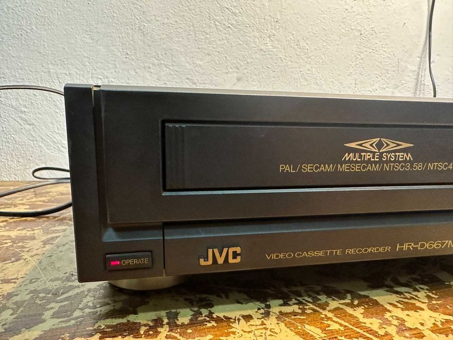 Magnetowid JVC HR-D667 MS