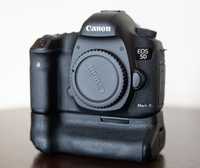 Canon EOS 5D mark III z gripem