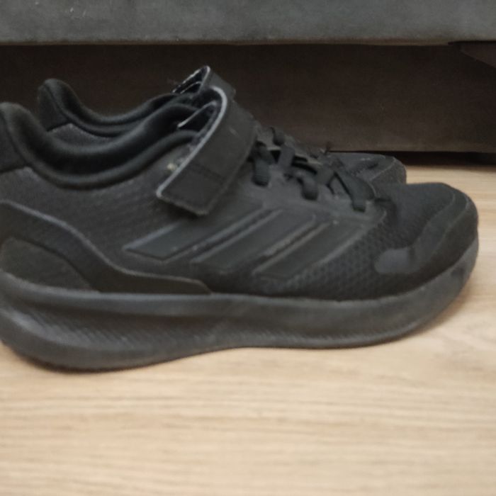 Buty adidas rozm 35 czarne