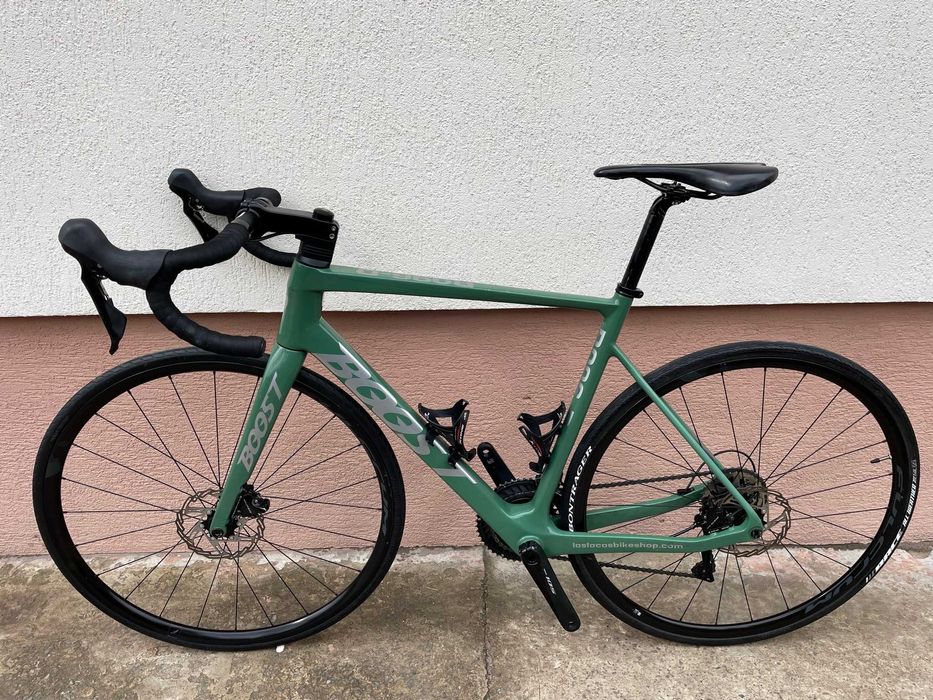 Rower szosowy full carbon, Boost R096-D disc, Shimano 105