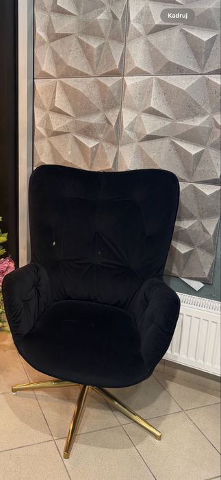 Czarny Uszak Krecony !!