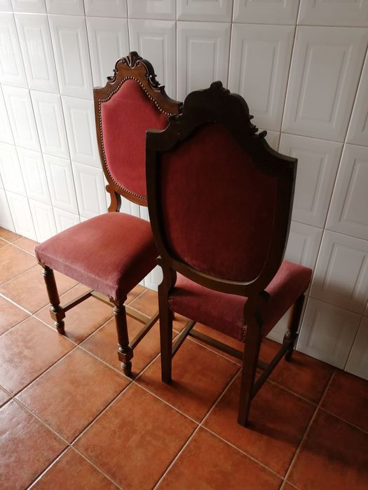 2 cadeiras contemporâneas em veludo