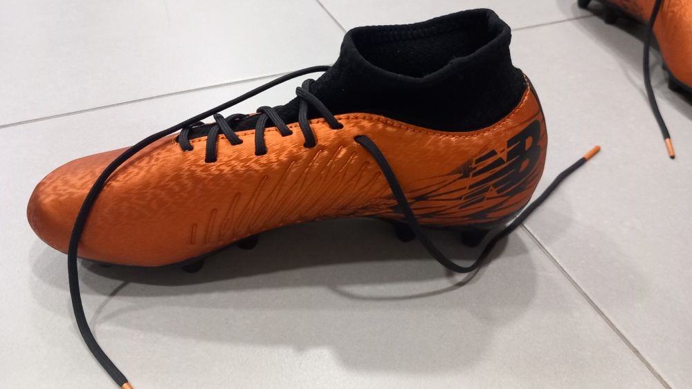 Chuteiras New Balance Novas