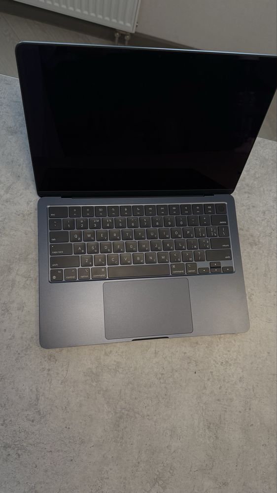 MacBook Air 13” M3 / 16 ГБ / 512 ГБ