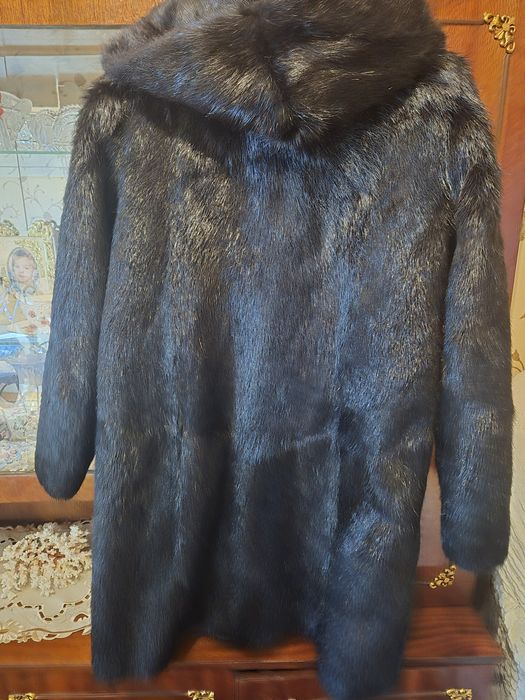Продам шубу нутрия как норка, сост идеальное