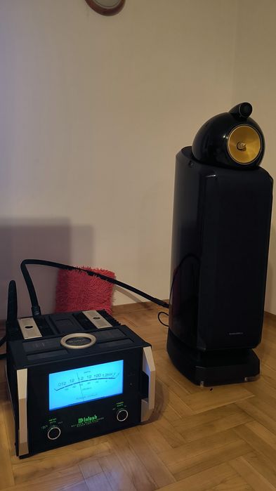 Bowers and Wilkins B&W 802d2 black