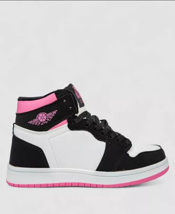 Кросівки жіночі зимові на хутрі, колір біло-рожевий