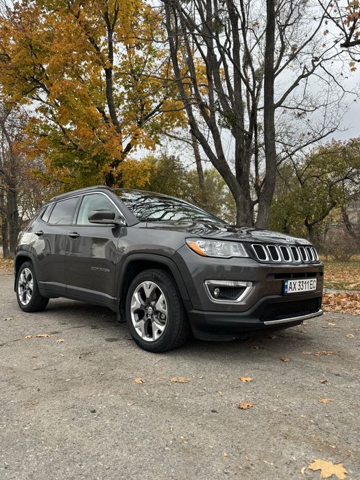 Продам  автомобіль  Jeep Compass